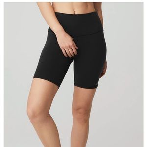 ALO Yoga biker shorts! Worn once, amazing condition. Size XS